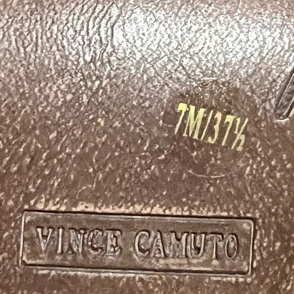 Vince Camuto Fernlee Pumpernickel Perforated Tan Brown Suede Ankle Boots Size 7M - Picture 8 of 8